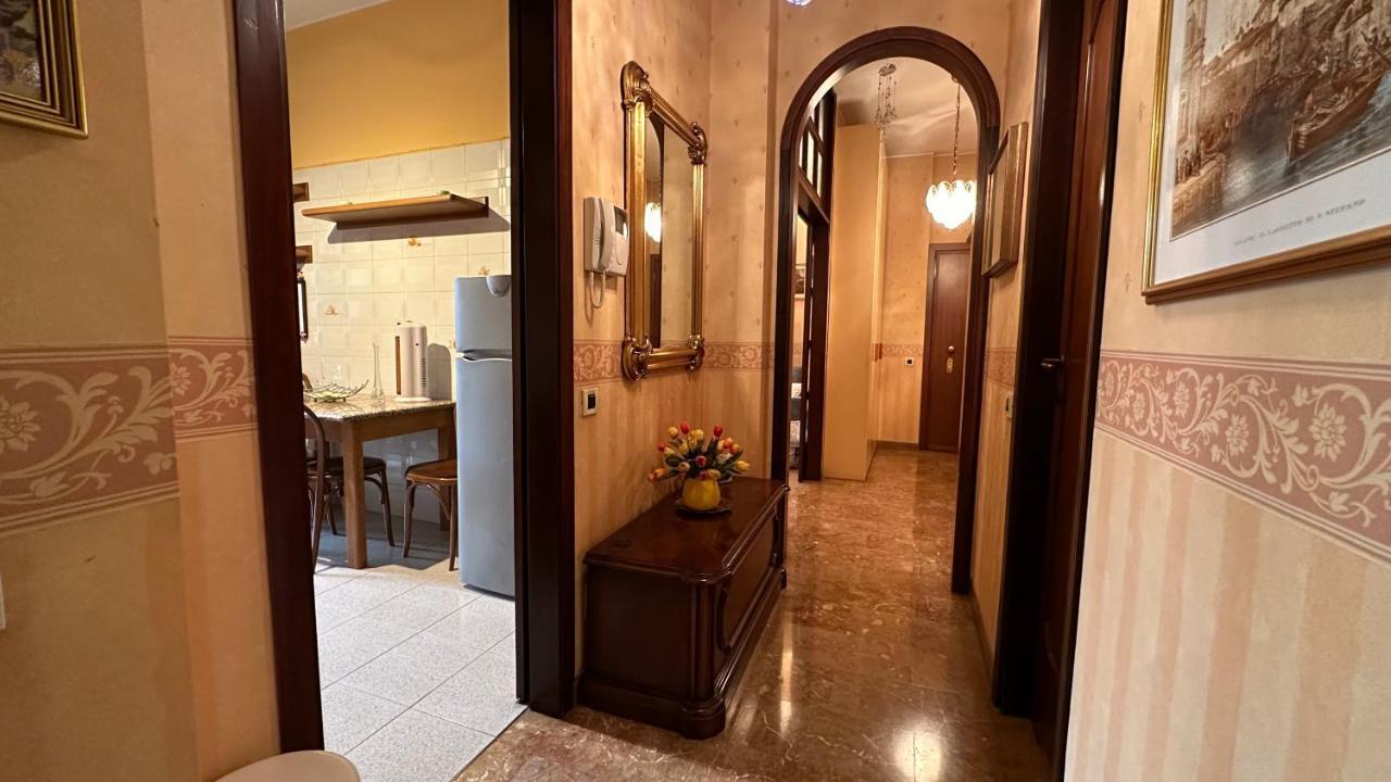 Dehomes - Two Bedrooms, Terrace, Wi-Fi, Tram To Centre & Rho Fiera Milan Luaran gambar