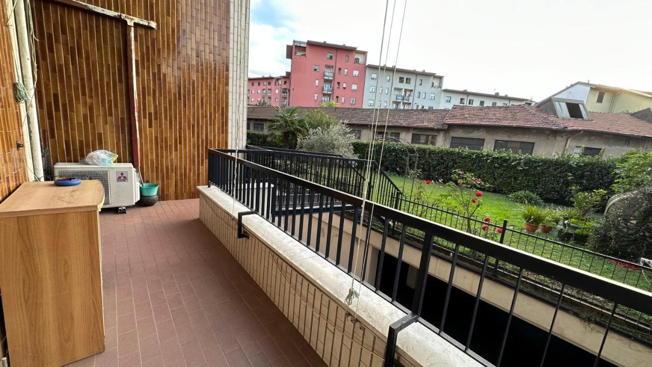 Dehomes - Two Bedrooms, Terrace, Wi-Fi, Tram To Centre & Rho Fiera Milan Luaran gambar